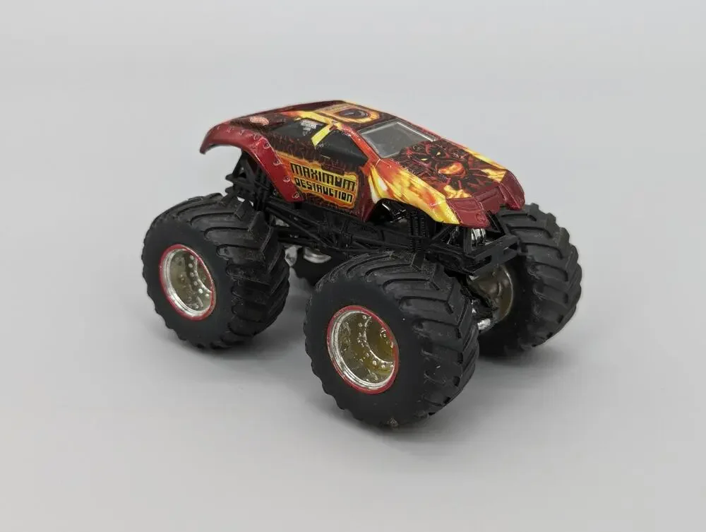 Hot Wheels Monster Jam Red Maximum Destruction DieCast Truck Vehicle 1:64
